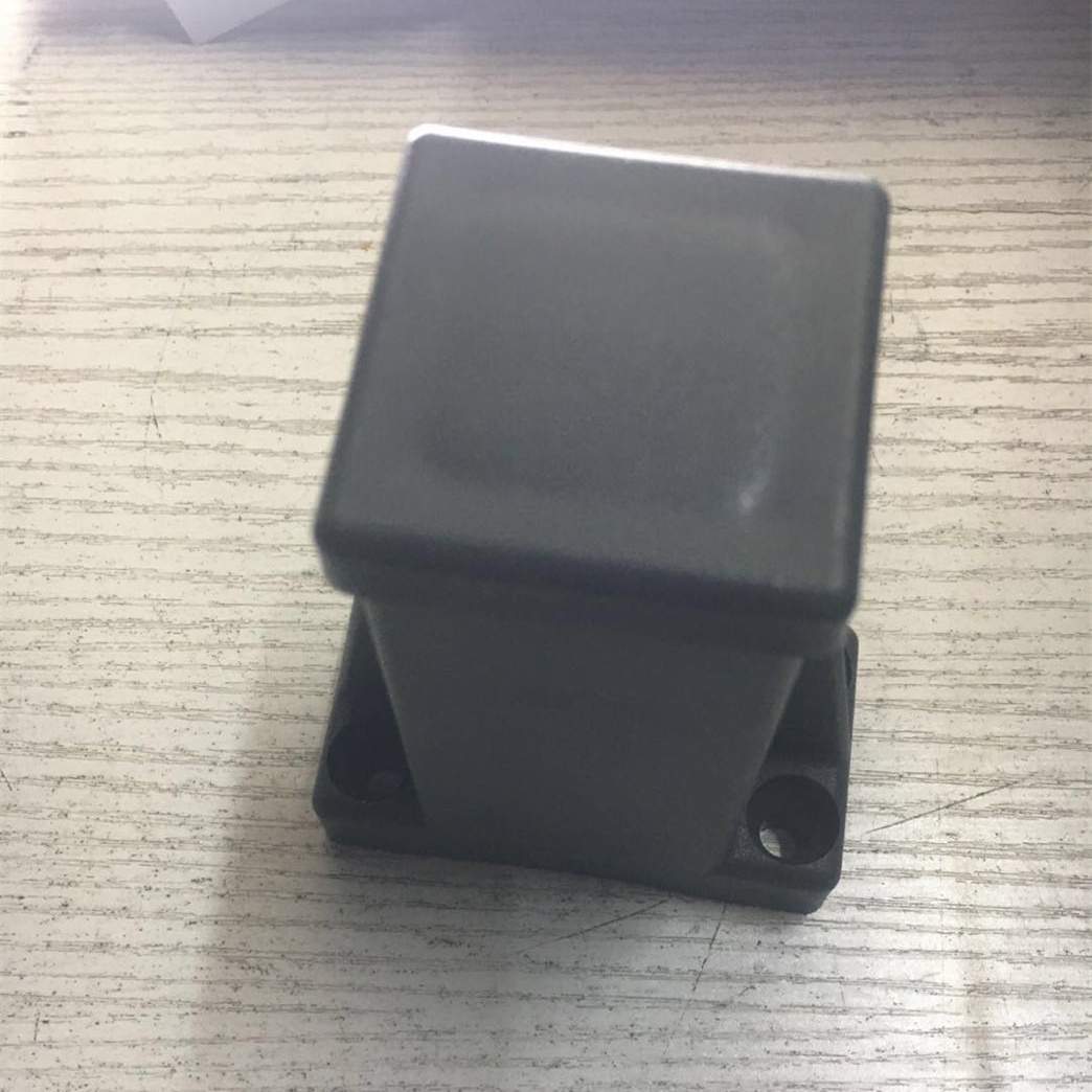 Round pipe plastic connector