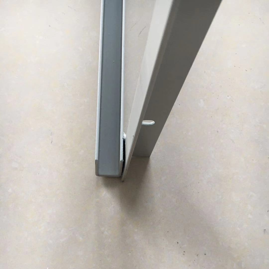  Light shelf beam
