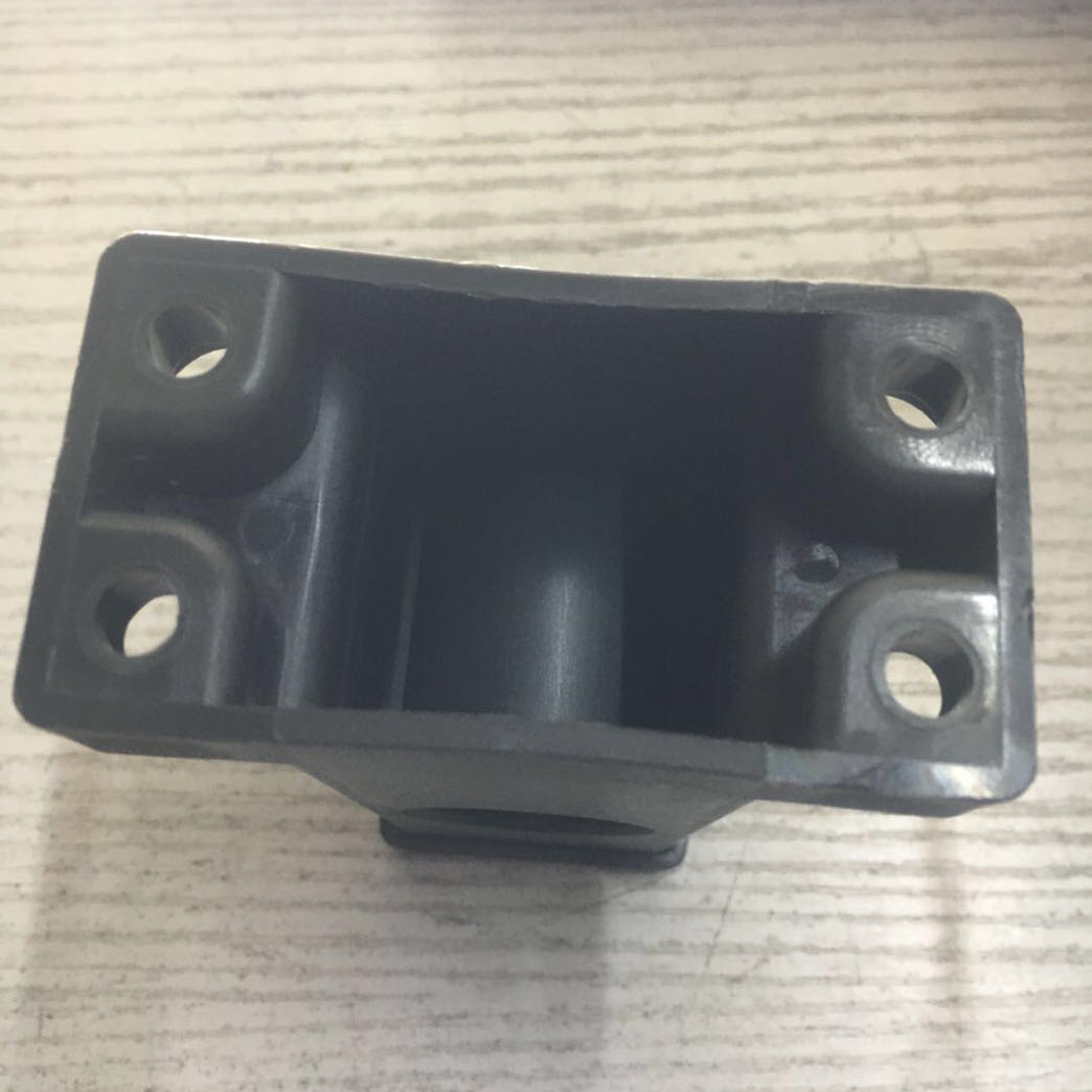 Round pipe plastic connector
