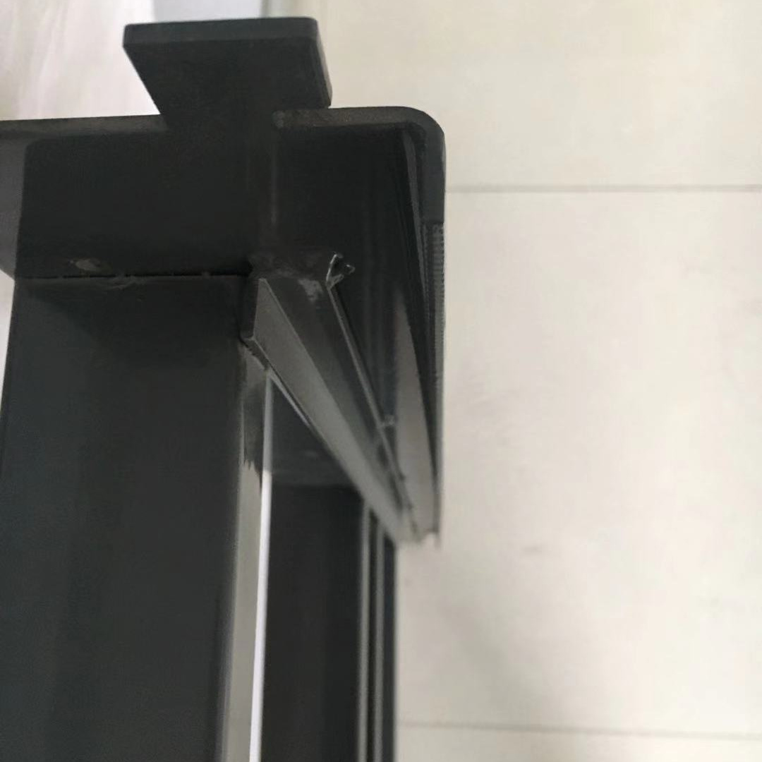 Heavy duty rack beam
