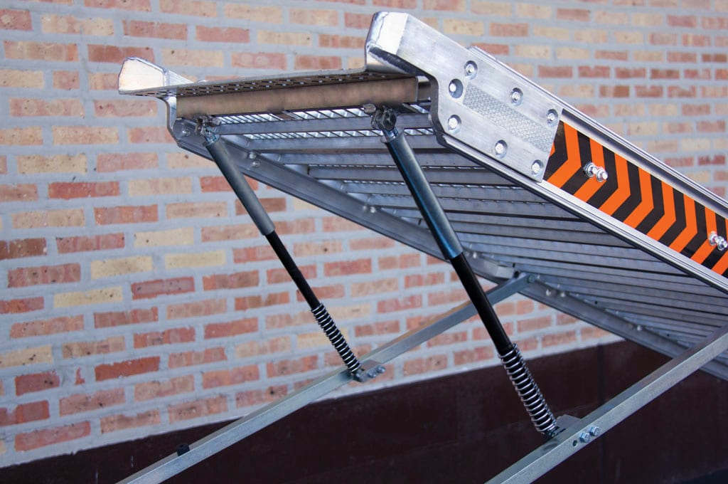 The Application and Advantages of Slope Elevator Auxiliary Devices